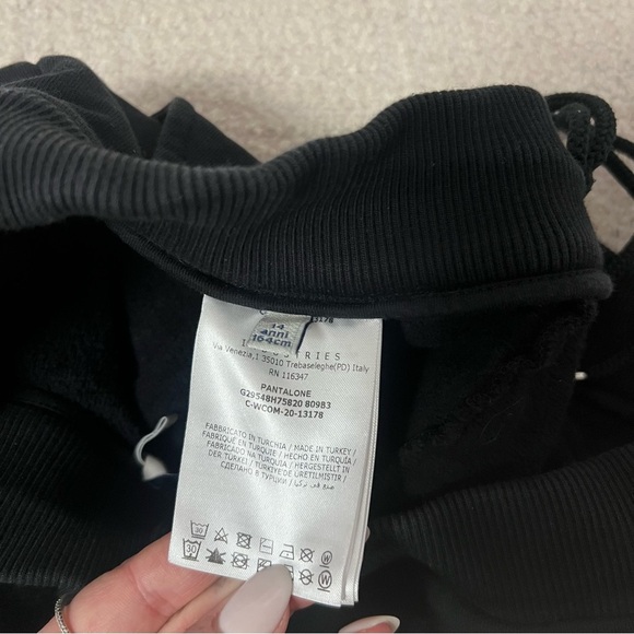 Moncler Joggers - Picture 7 of 10